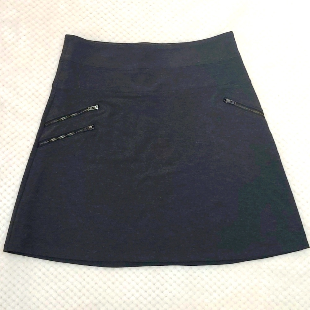Athleta NEW a-line skirt sz 4